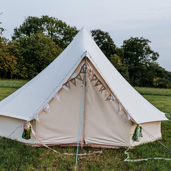 Ona and Allan, Ashridge Great Barn